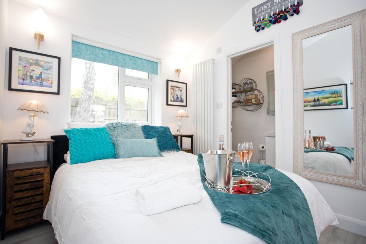 The Bearded Goat Den - A Rural Retreat At This Modern Holiday Cottage Saint Leonards Exterior photo